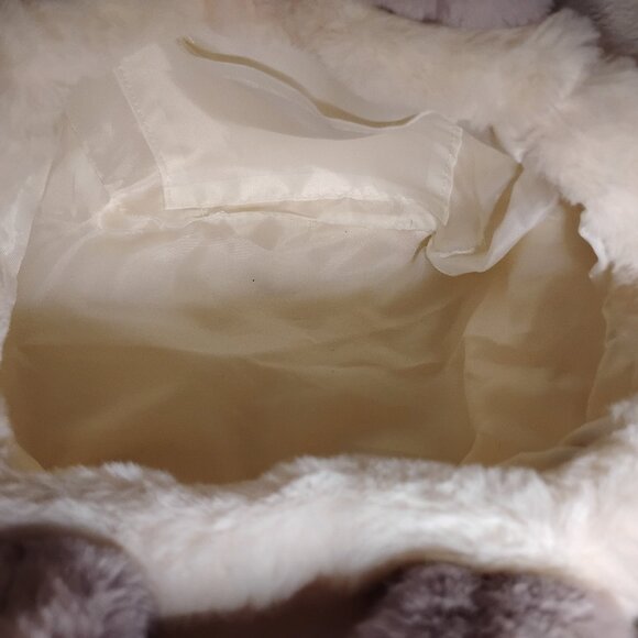 Mon Petit Bonheur Fuzzy Plush Tote Bag — Cozy / Soft Girl / Winter Aesthetic - Picture 4 of 9